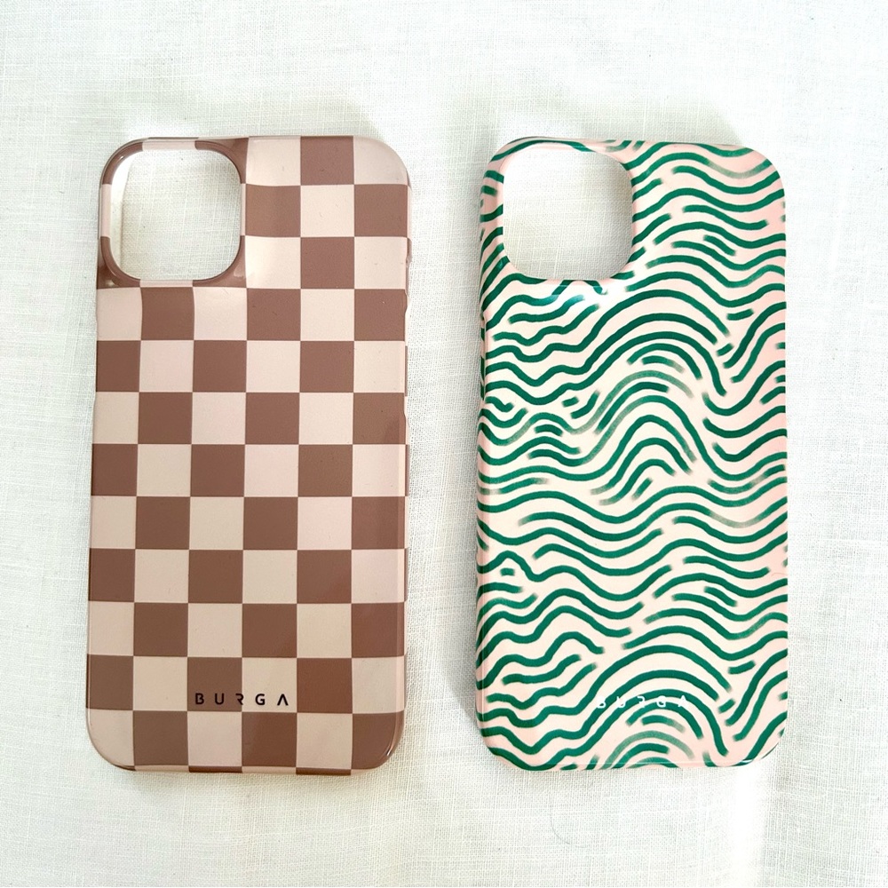 2 Burga iPhone covers